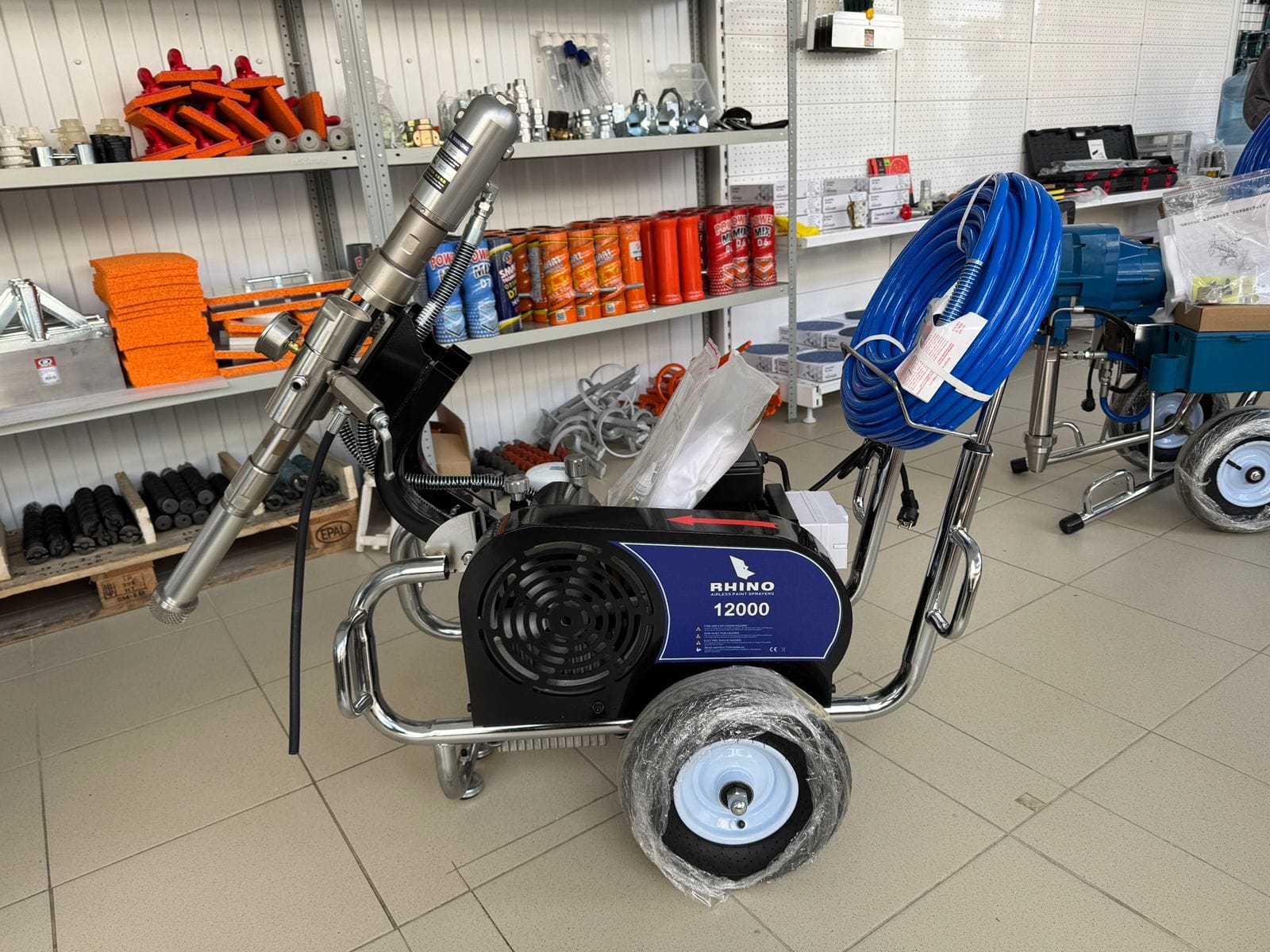 окрасочный агрегат RHINO 12000