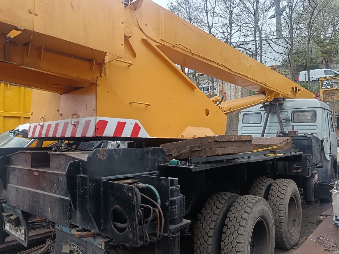 Автокран Камаз КС-4572А (Галичанин) — фото 7