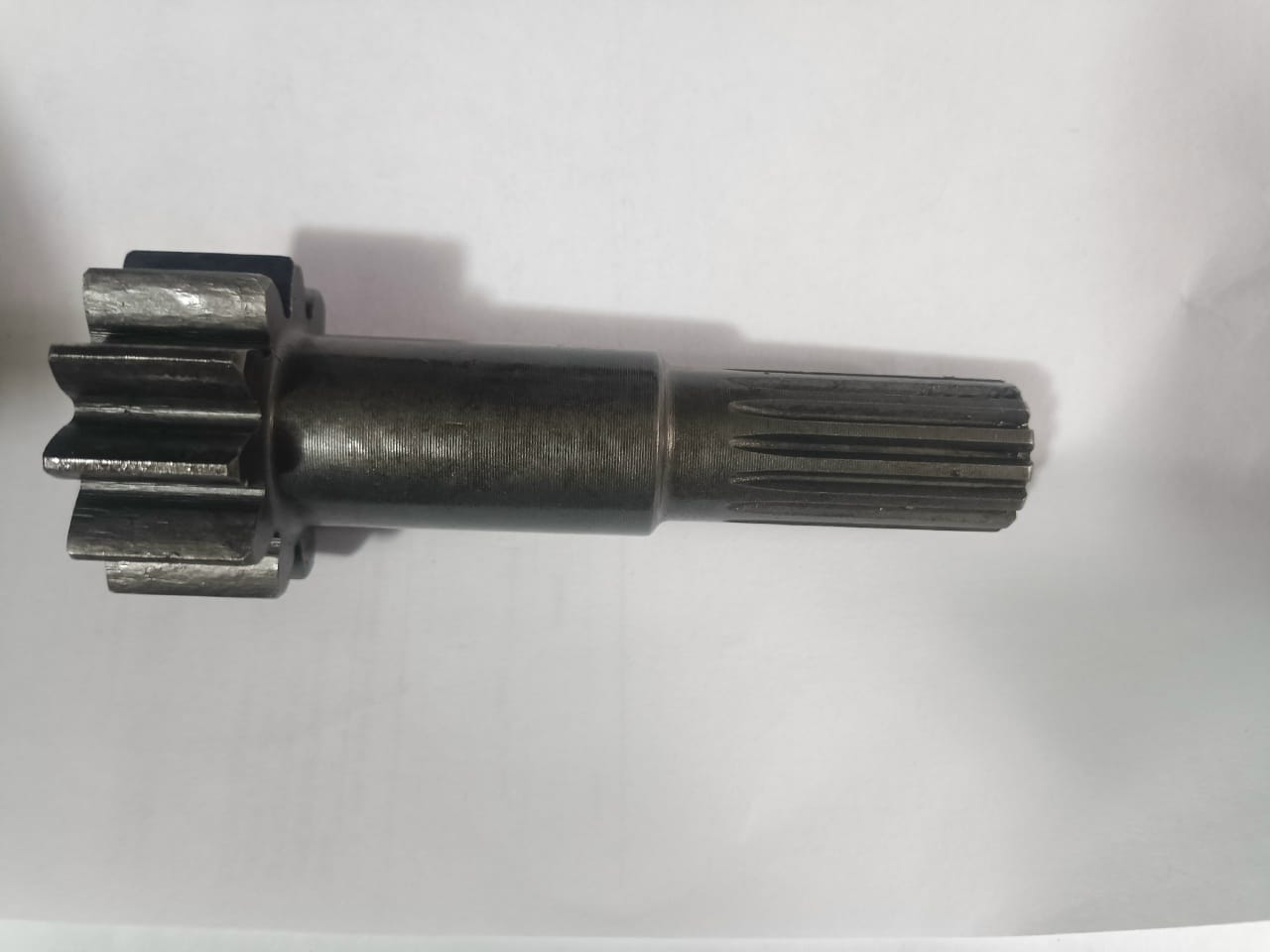 Вал (VOE14516550, 14516550 ) редуктора хода VOLVO EC80D, ECR58, ECR58D, ECR88, ECR88D