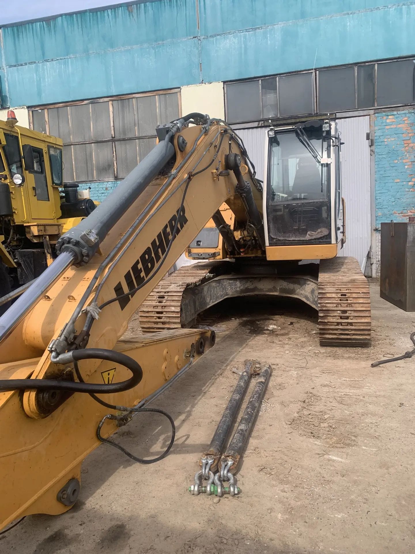 Гусеничный экскаватор Liebherr R 916 LC