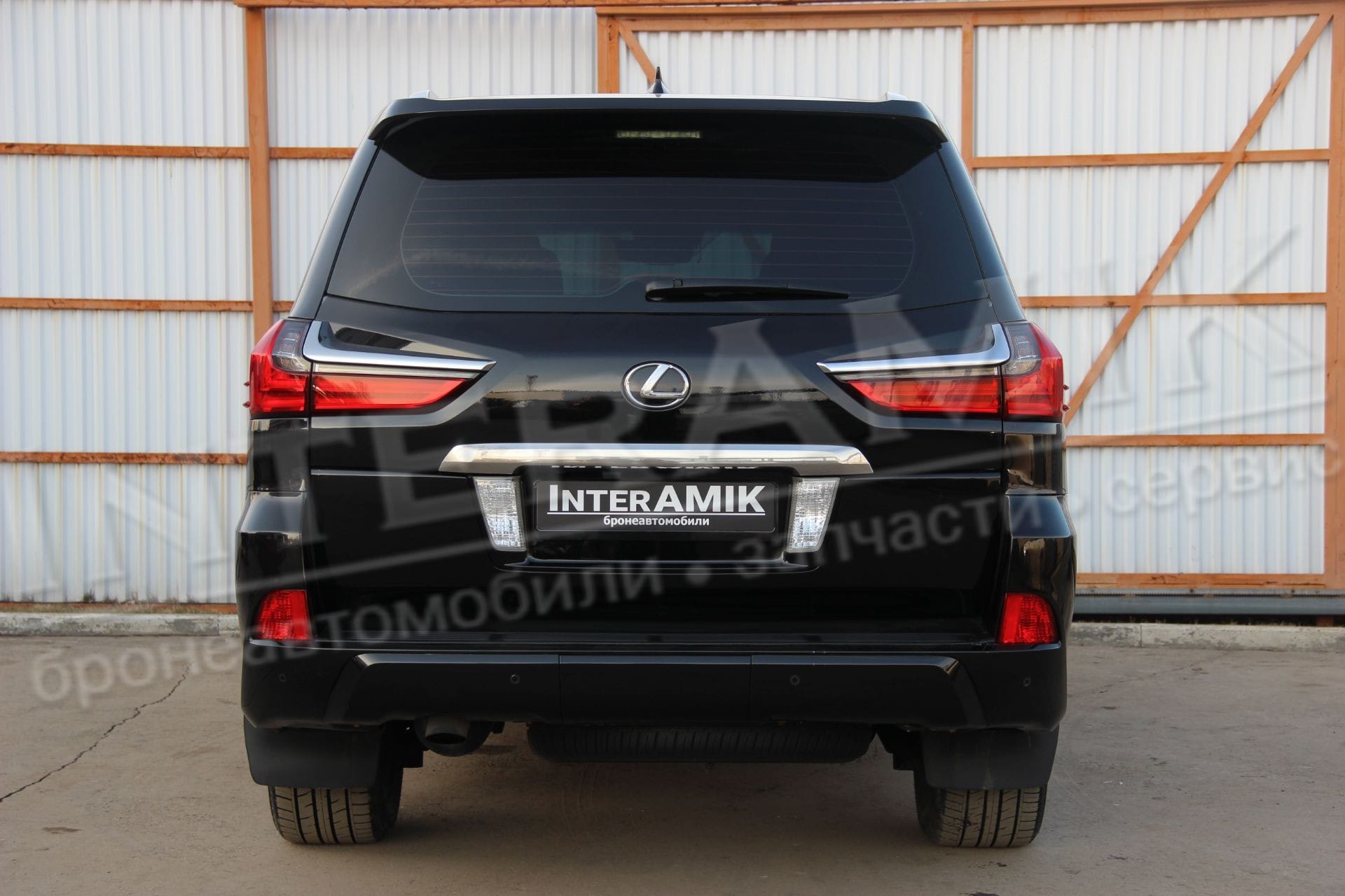 Lexus LX 570 бронированный (В6/В7) 2017г — фото 10