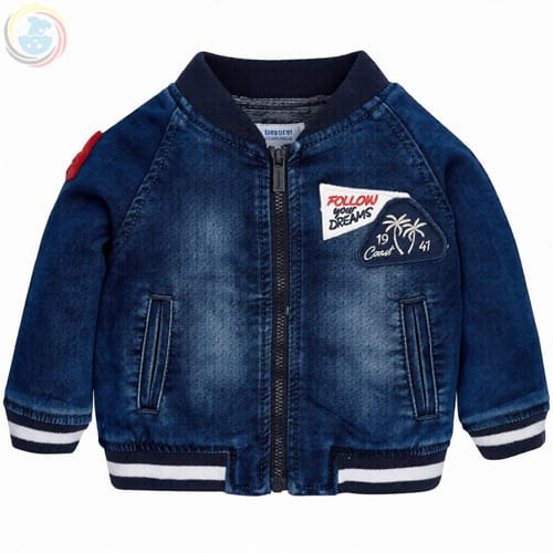 Бережная чистка детской джинсовой куртки или плаща или ветровки