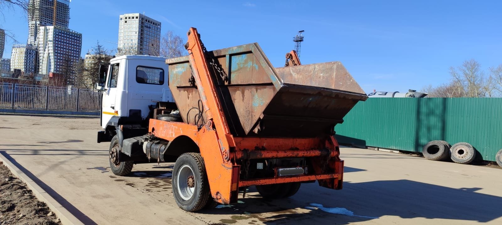 Вывозим строительный мусор контейнерами 8м3 - 27м3 и ГАЗелями 8-14м3