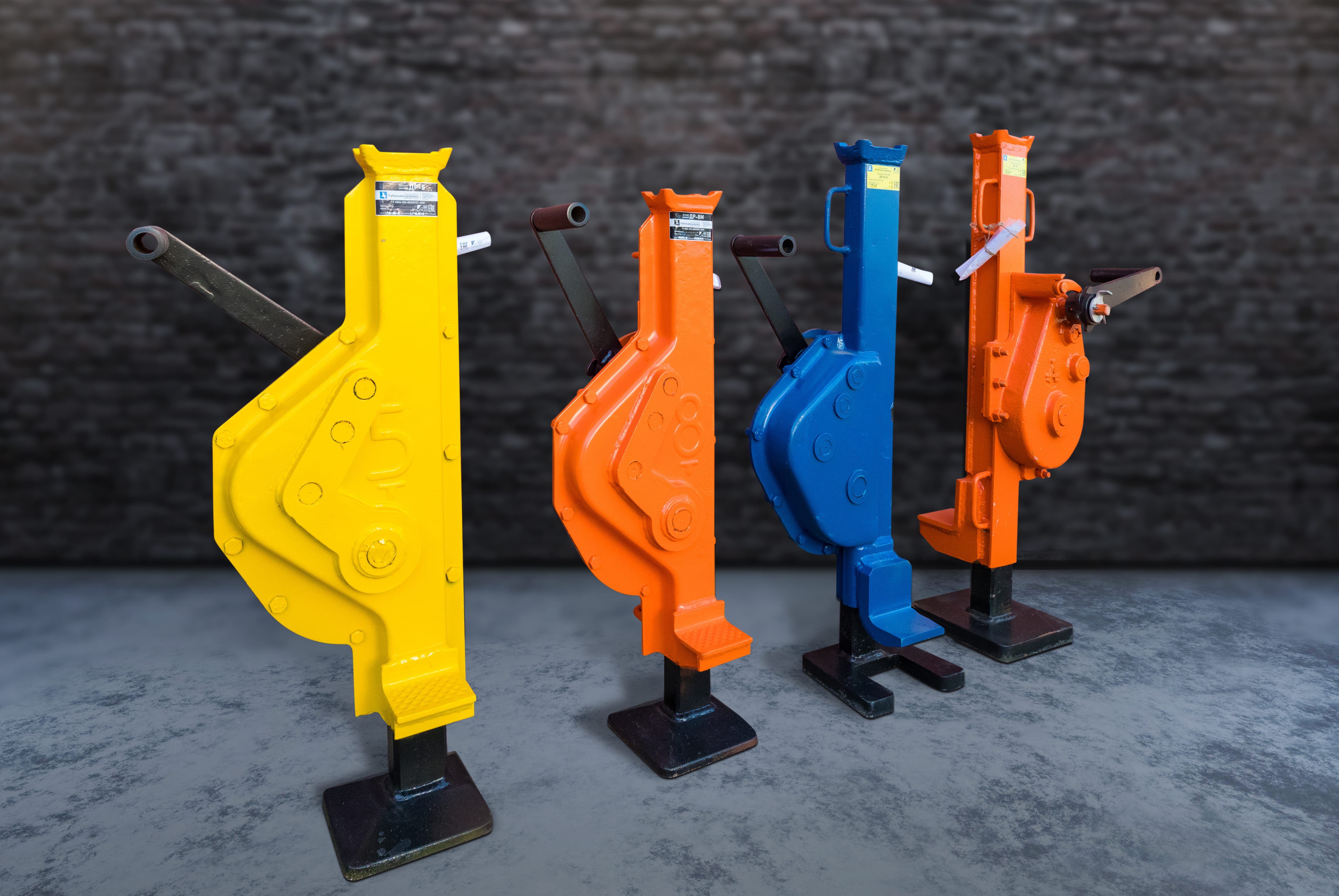 Путевой инструмент, домкраты, рихтовщики, рельсоразгонщики