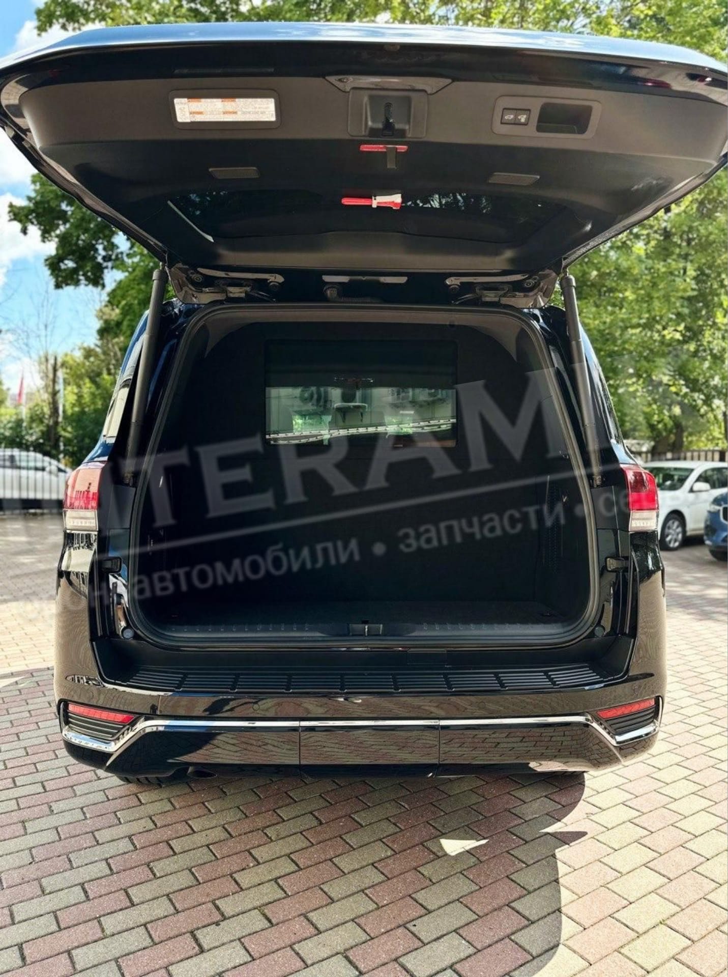 Бронированный Toyota Land Cruiser 300 (B6/B7) — фото 8