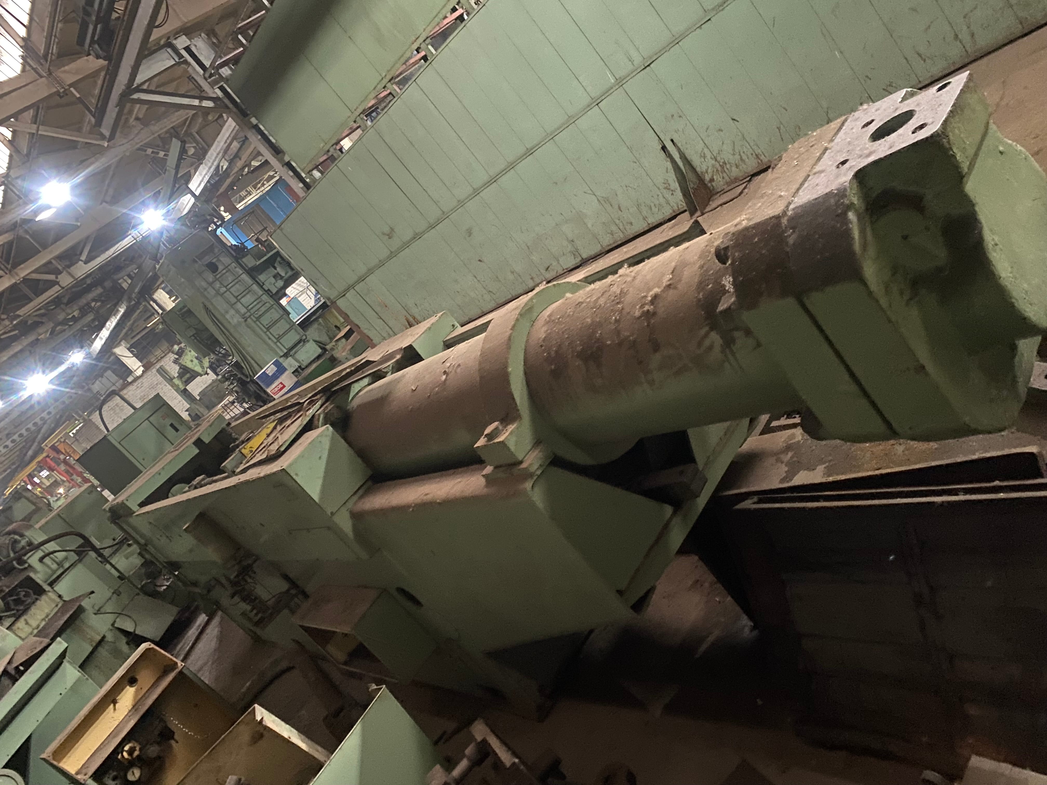 Горизонтально-протяжной станок 7А545