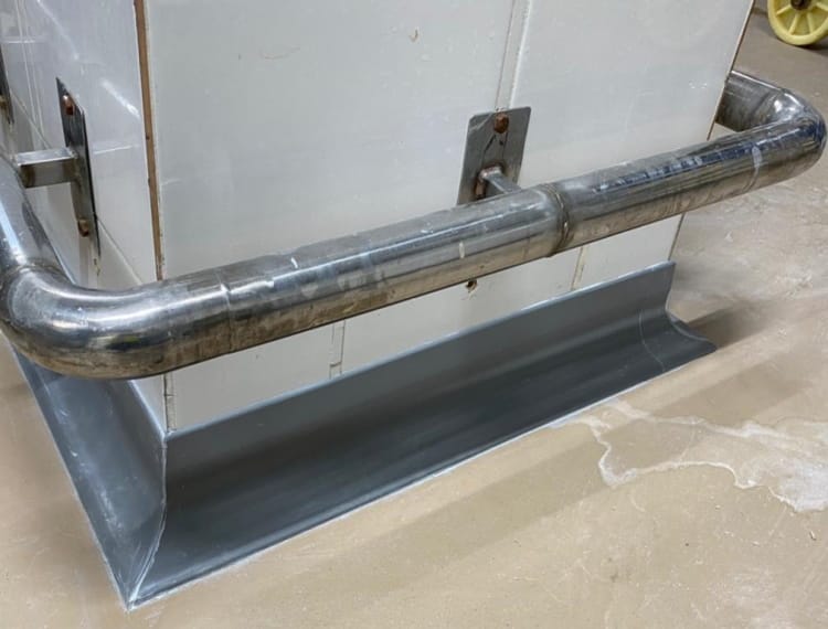 Промышленный плинтус из ПВХ ПП 100х60 — фото 8