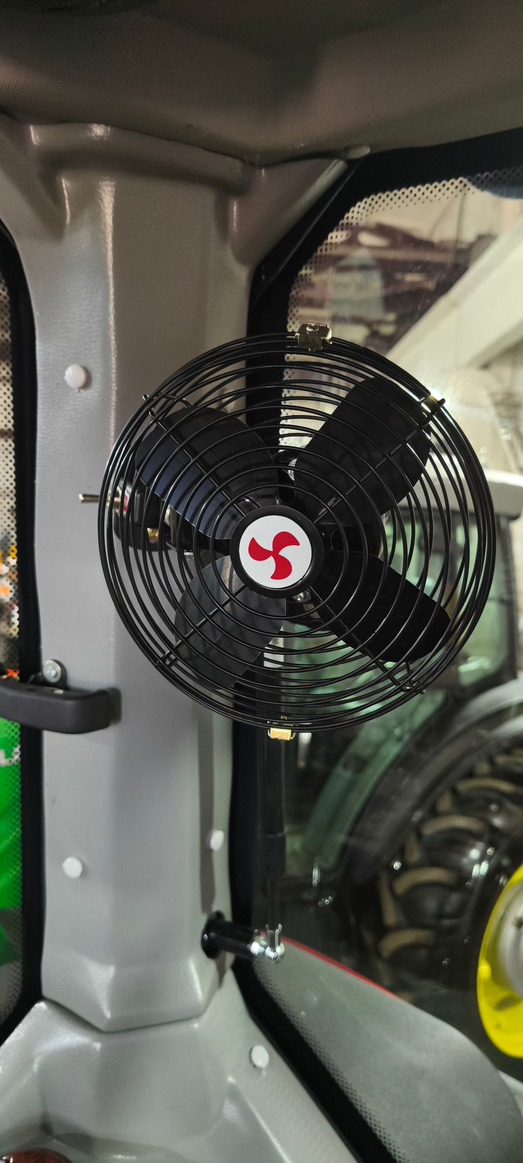 Трактор ULAN-RT 1304 — фото 6