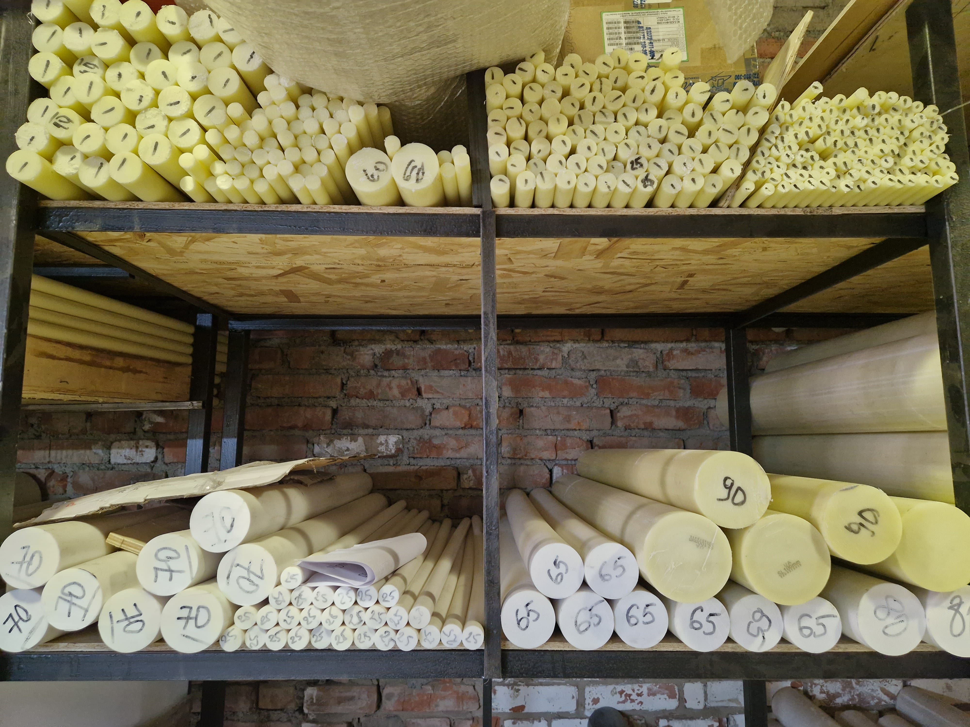 Капролон (полиамид ПА-6) стержни, пластины в ассортименте — фото 3