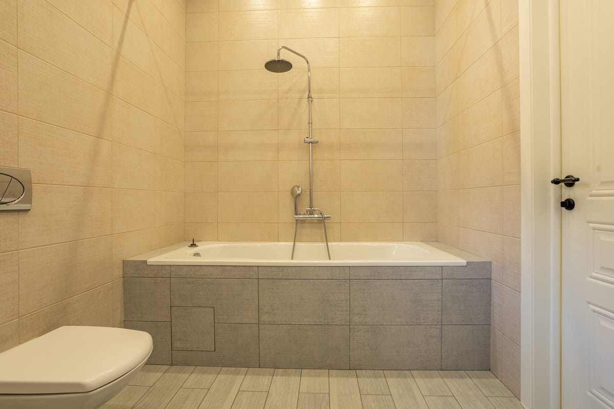 Современный двухэтажный дом — фото 2