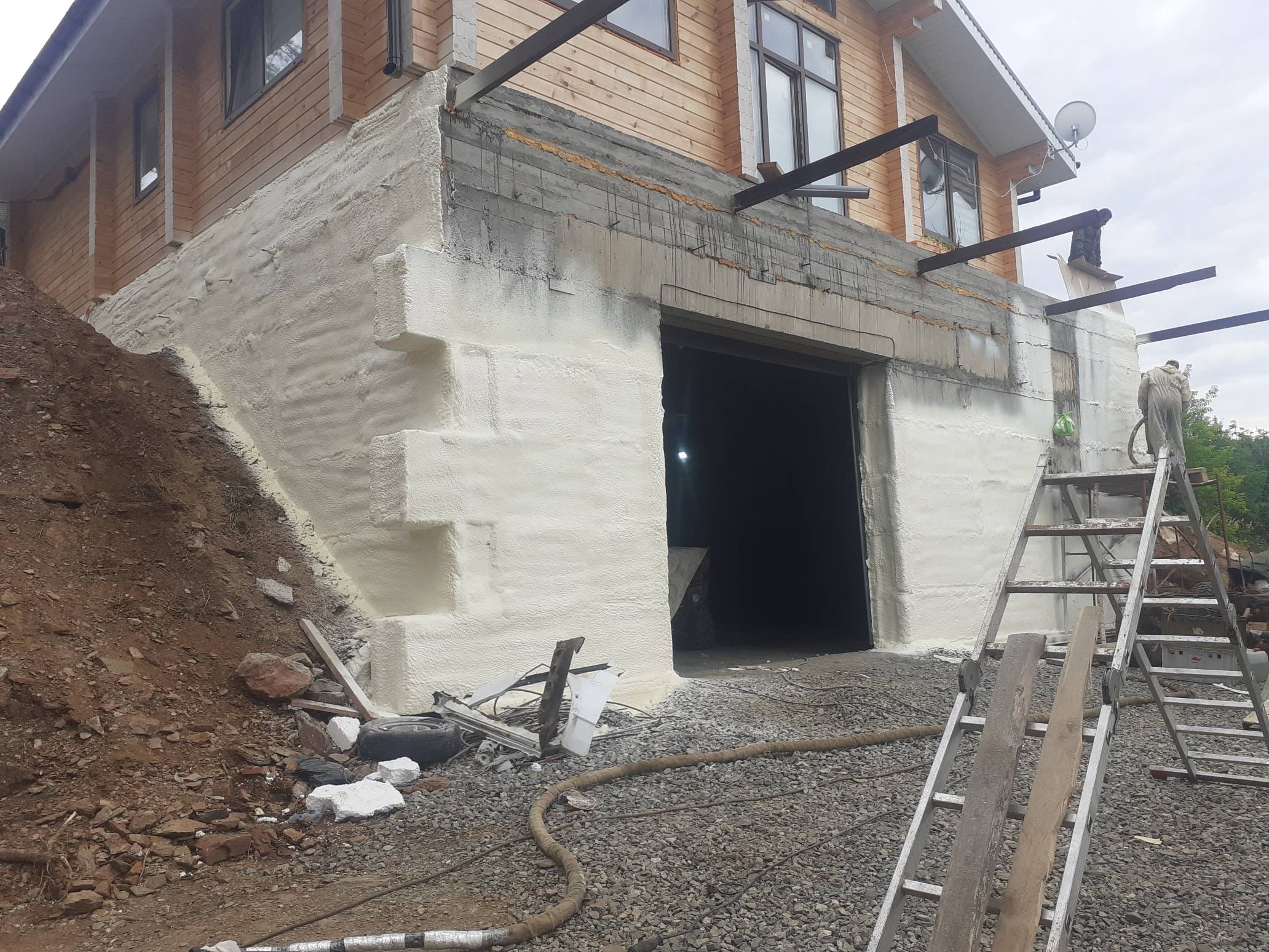 Теплоизоляционные работы ,        утепление методом напыления ППУ — фото 7