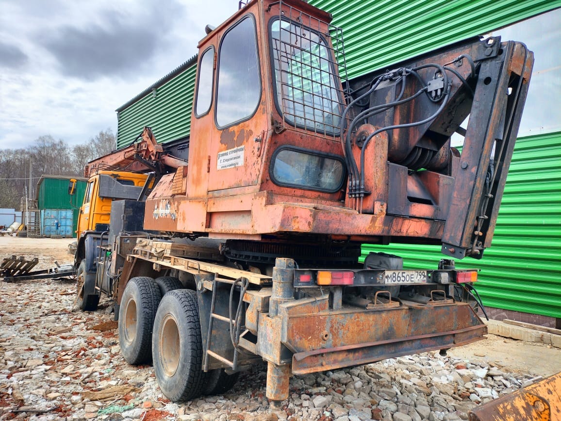 Колёсный сваебой УГМК-12 — фото 2