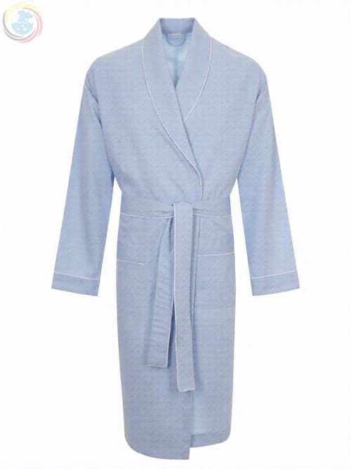 Бережная чистка халата