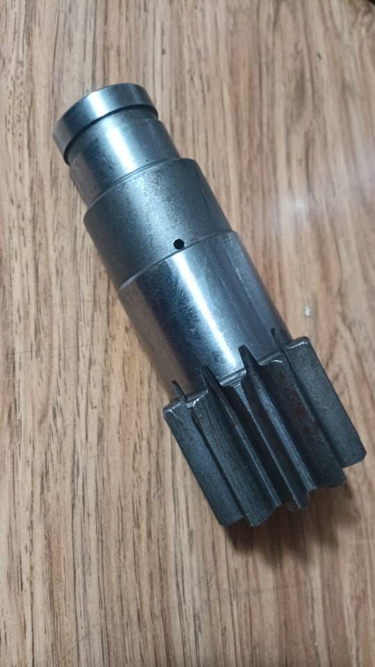 вал поворота башни Hanix H17