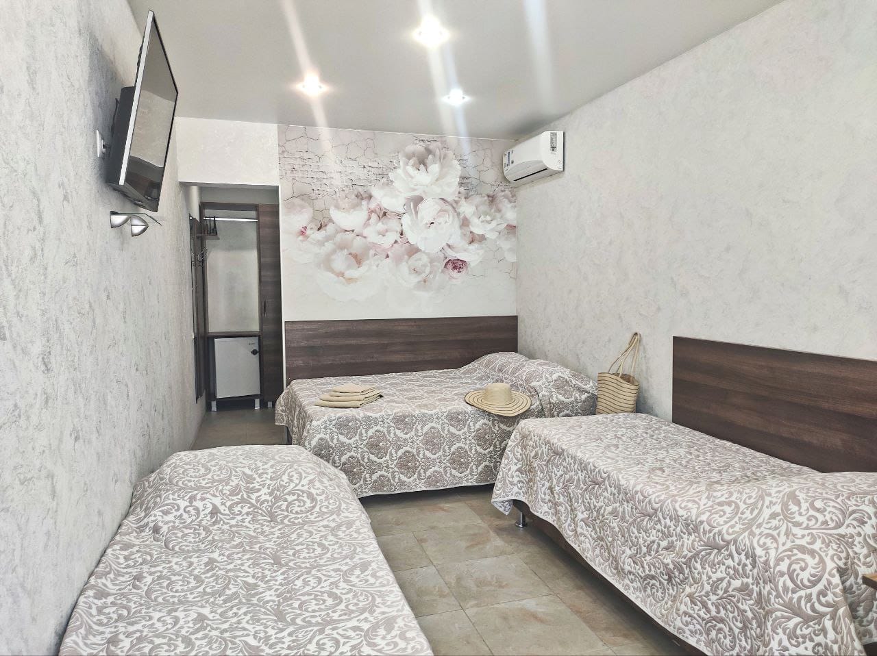 Уда-ча в Свирском ущелье.  Номера в гостевом доме. — фото 4