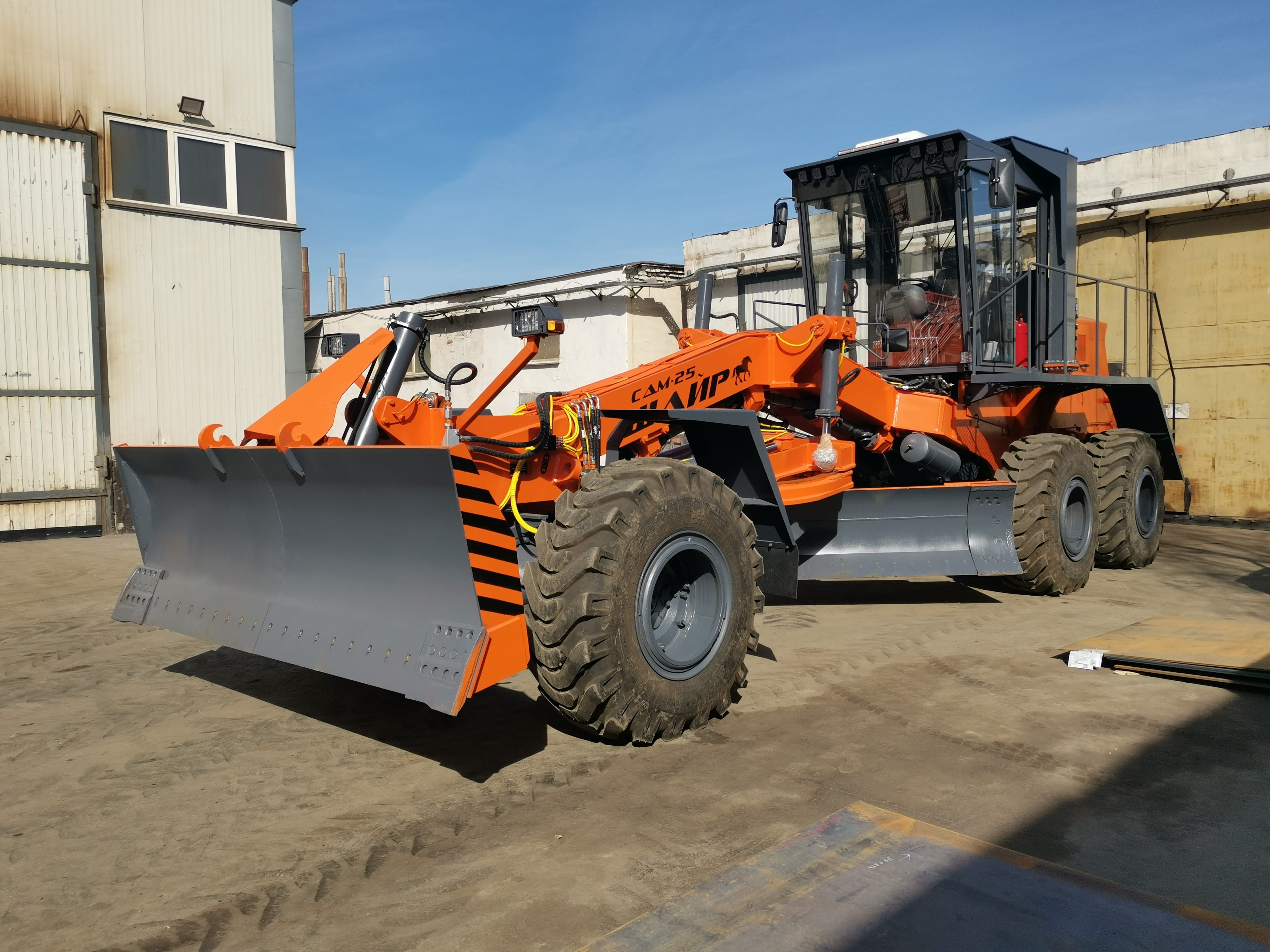 Карьерный автогрейдер СДМ-25 Шайр — фото 4