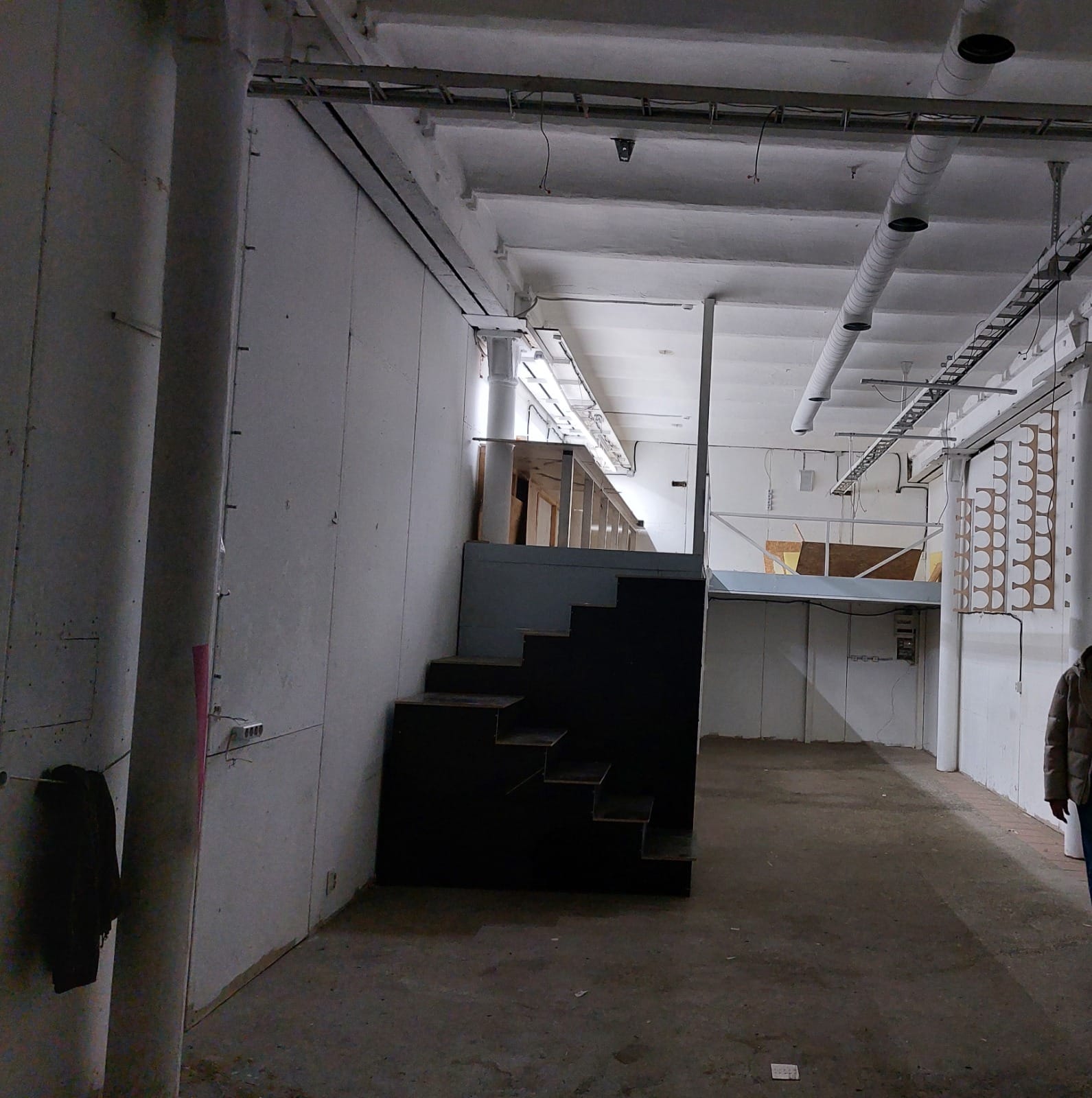 Под лёгкое или пищевое производство, косметику, лабораторию или склад. — фото 8