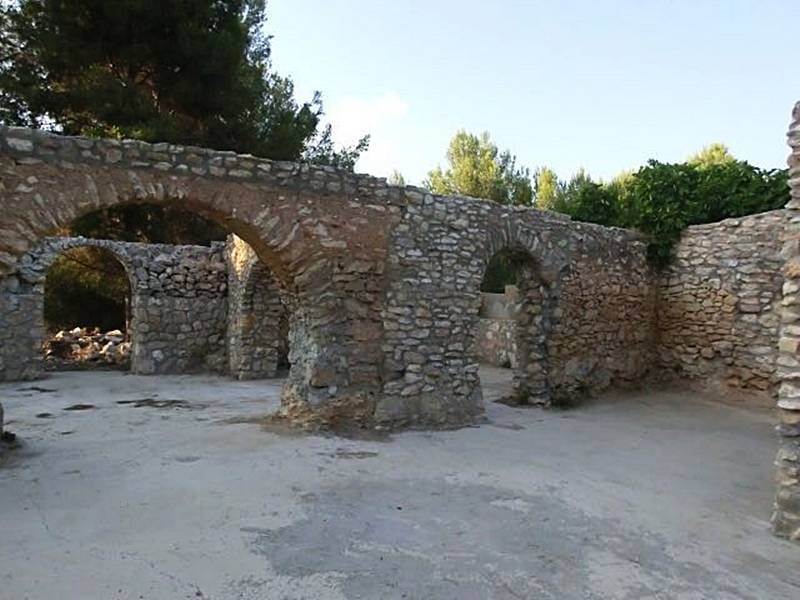 ПОМЕСТЬЕ С ВИНОГРАДНИКАМИ В ИСПАНИИ — фото 37