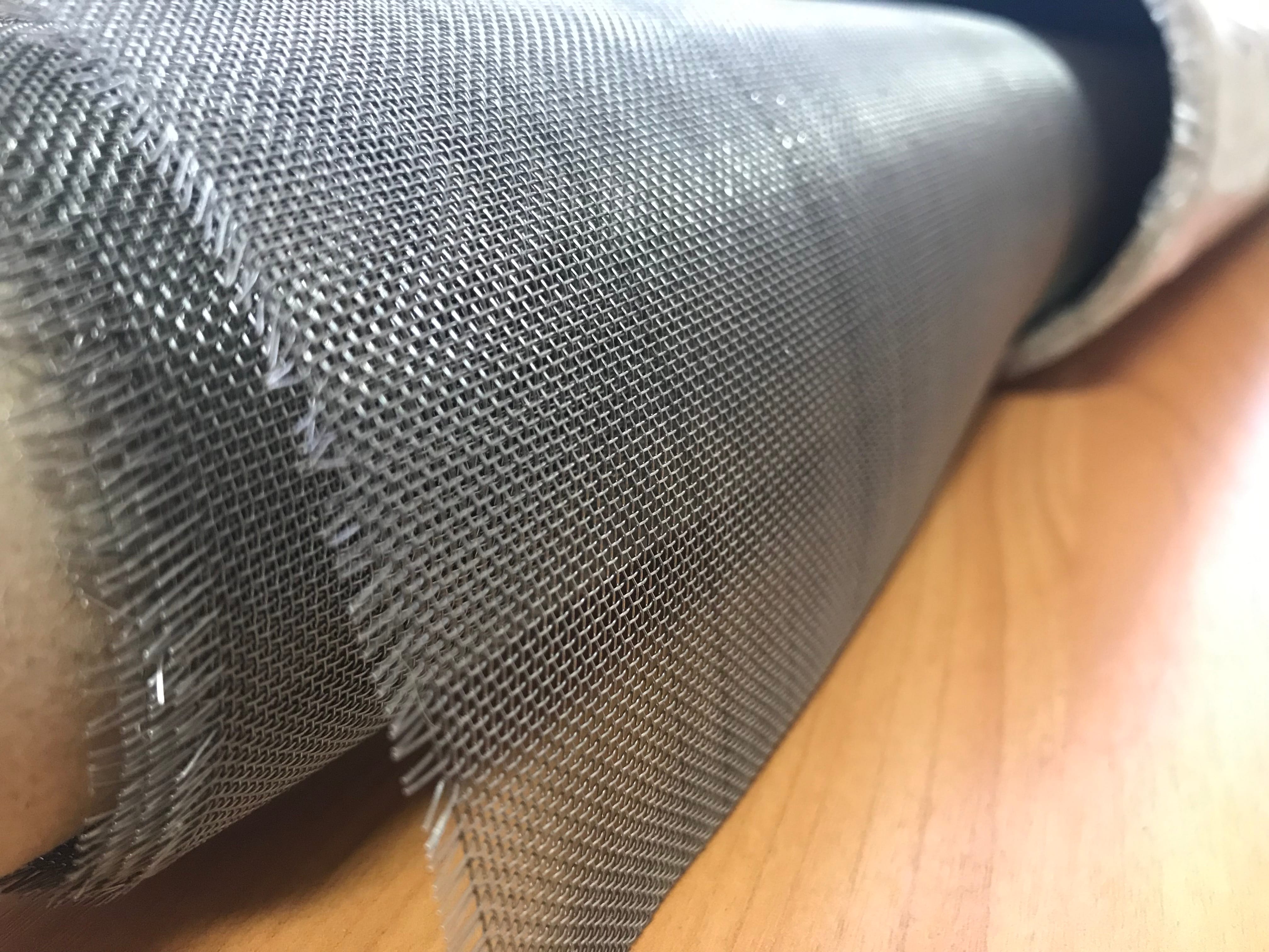 Сетка тканая нержавеющая с квадратной ячейкой микронных размеров — фото 2