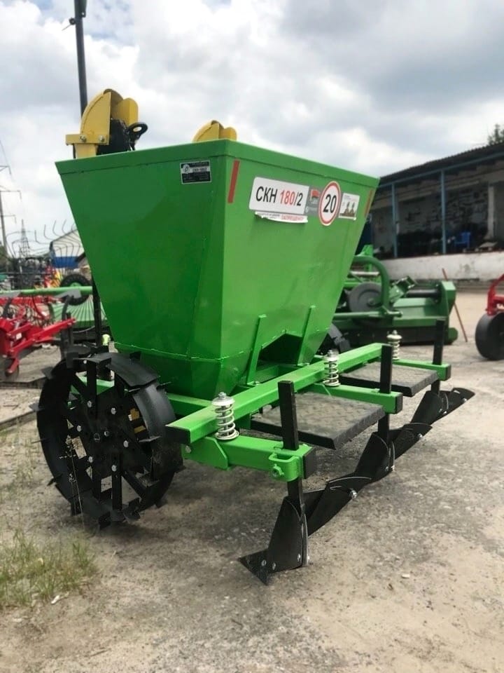 Картофелесажалка двухрядная навесная СКН-180/2 D-POL