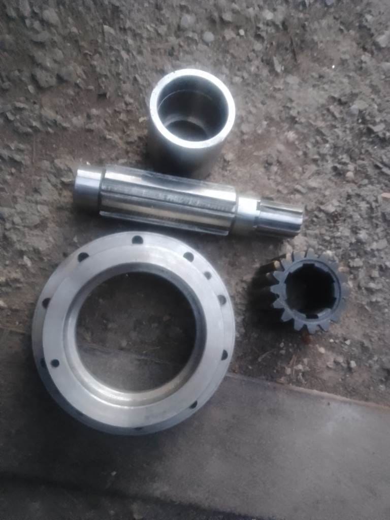 Палец 53-330-19	 Вал ДГКу 5.34.01.003	 Полумуфта ДГКу  5.32.21.007	 Фланец ДГКу 5.34.01.005 Втулка ДГКу 5.34.01.082