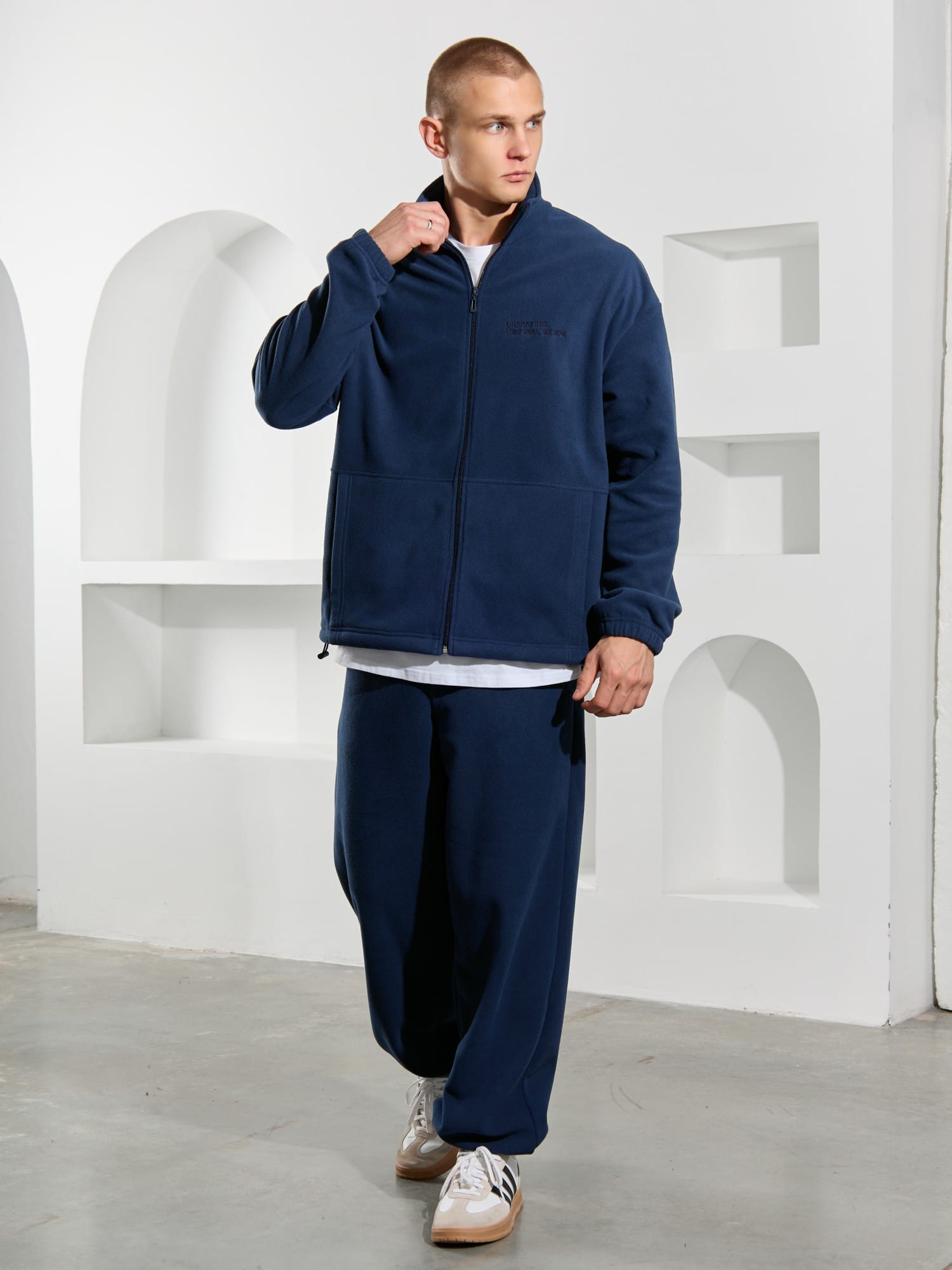 Толстовки,   свитшоты,   кофты,   джемпера купить в розницу. — фото 22