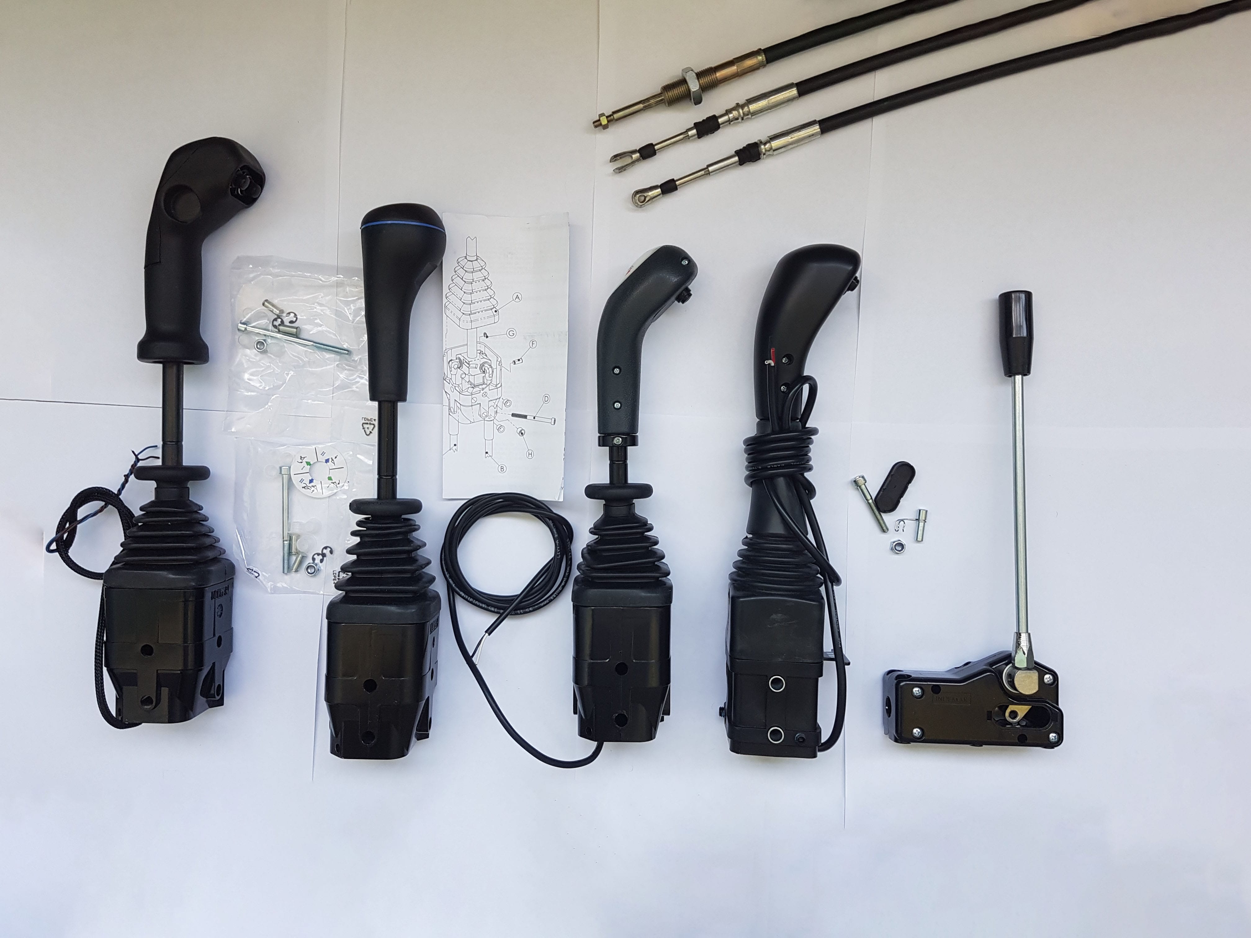 Джойстики управления тросовые INDEMAR (Италия) для спецтехники — фото 2