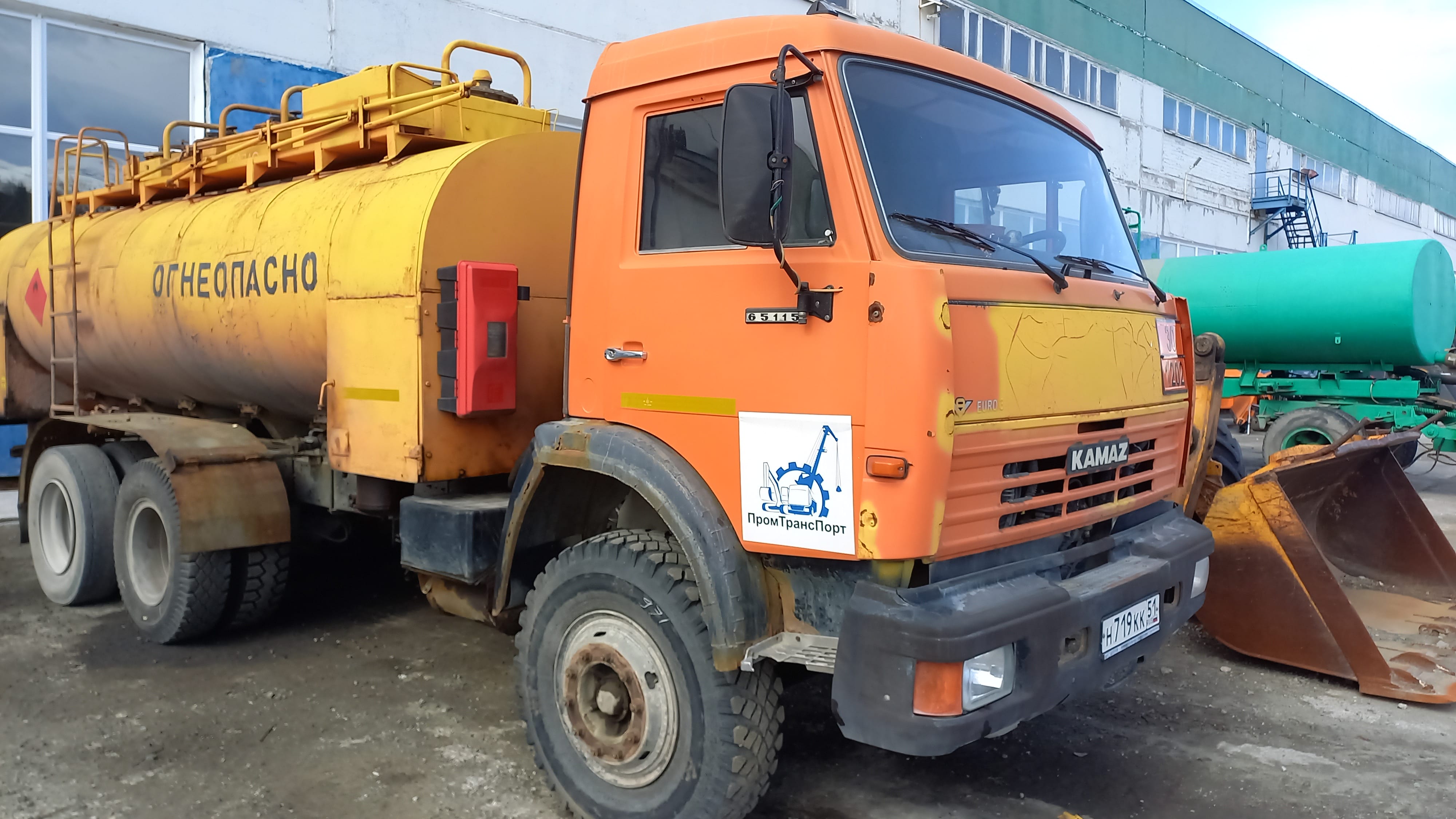 Топливозаправщика АТЗ-56553-10-20 на шасси Камаз 65115 D3