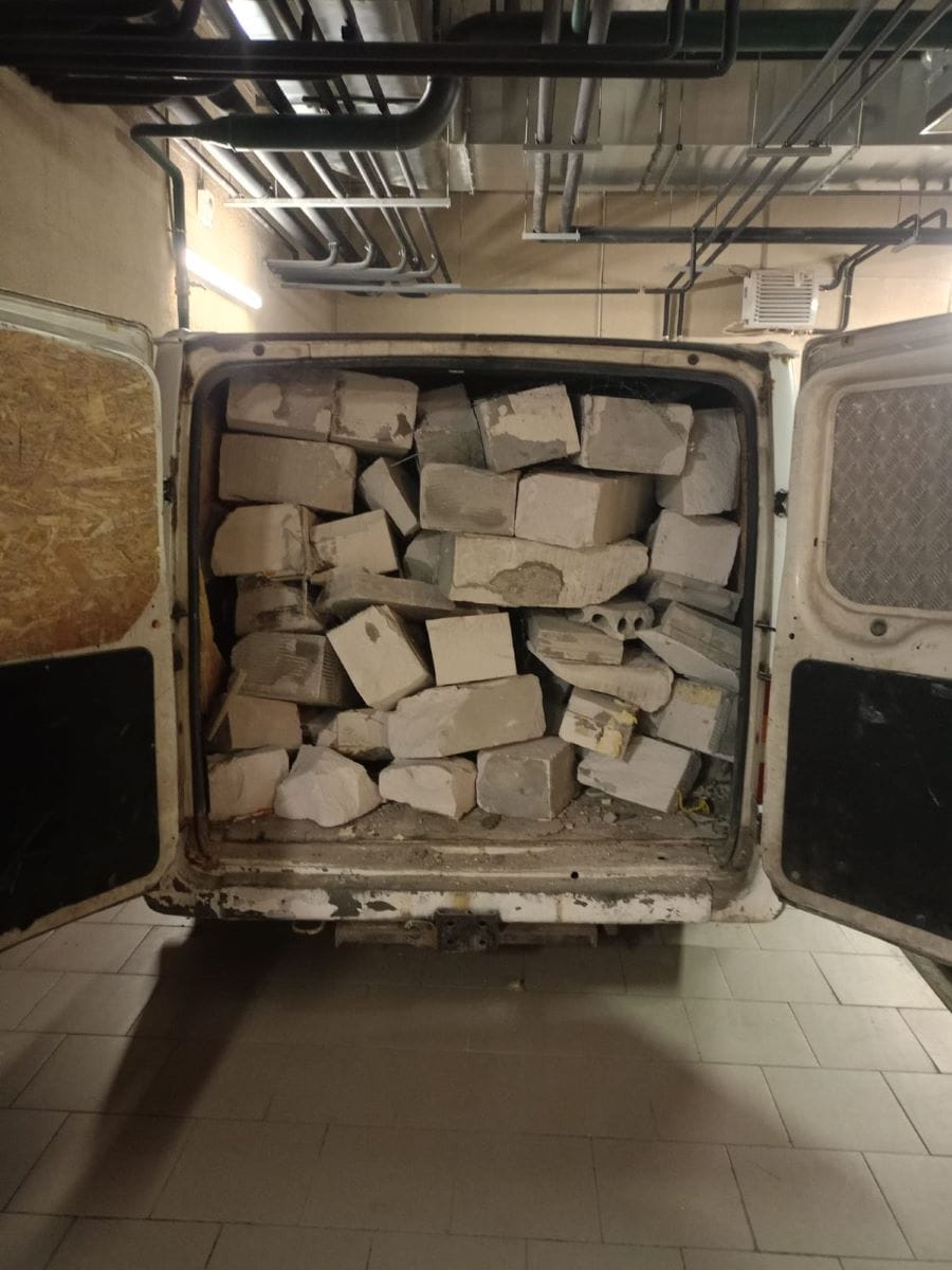 Вывоз мусора контейнерами 8 м3, 20 м3, 27 м3, а также ГАЗелями 8 м3-14 м3 — фото 3