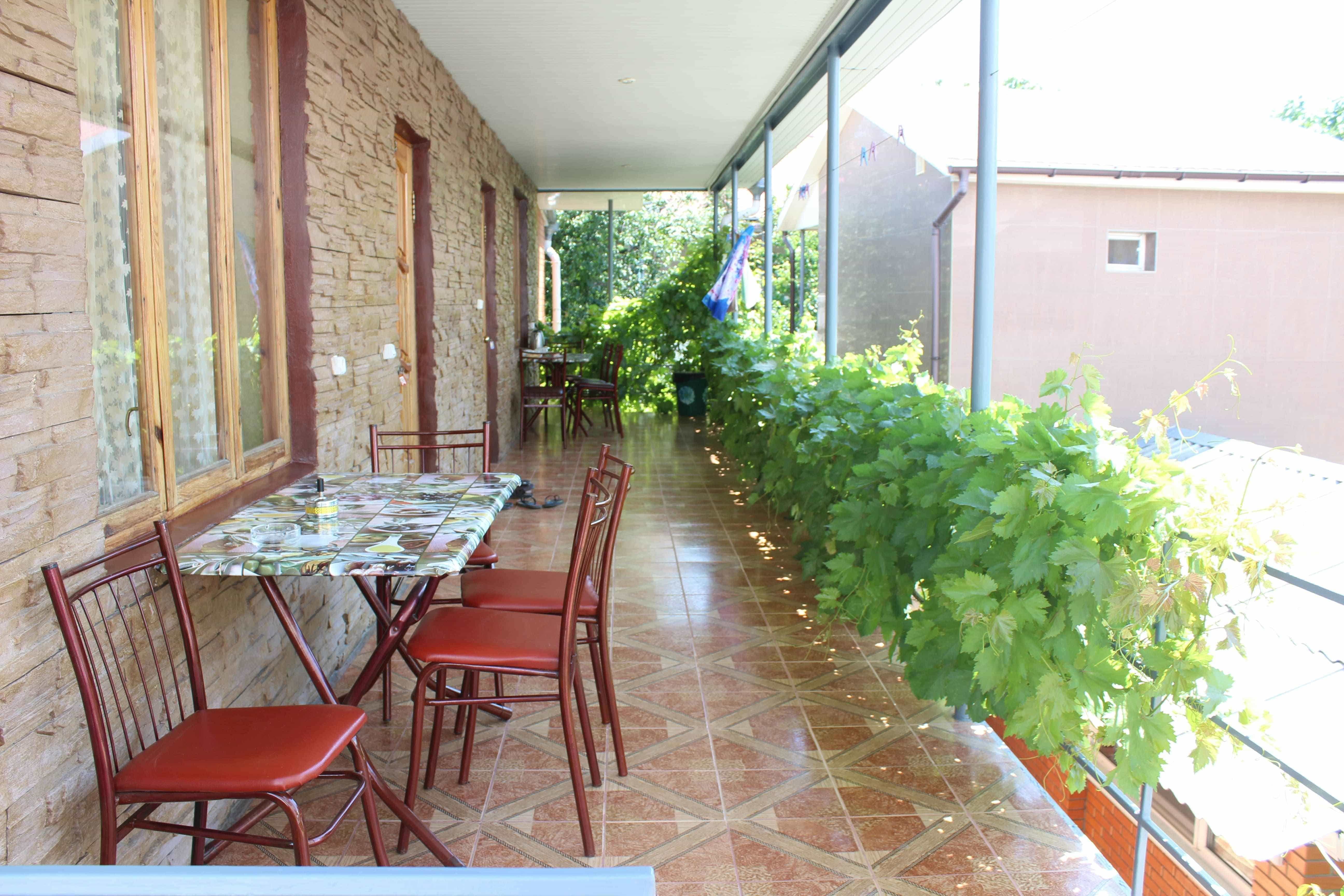 "Уютный домик у Нины" на Шершнева Коктебель на 2026 год — фото 2