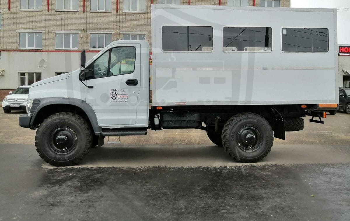 Вахтовый автобус с  фургоном  утепоенным