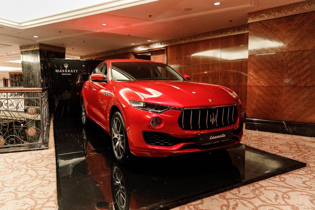 Аренда автомобильных подиумов — фото 3