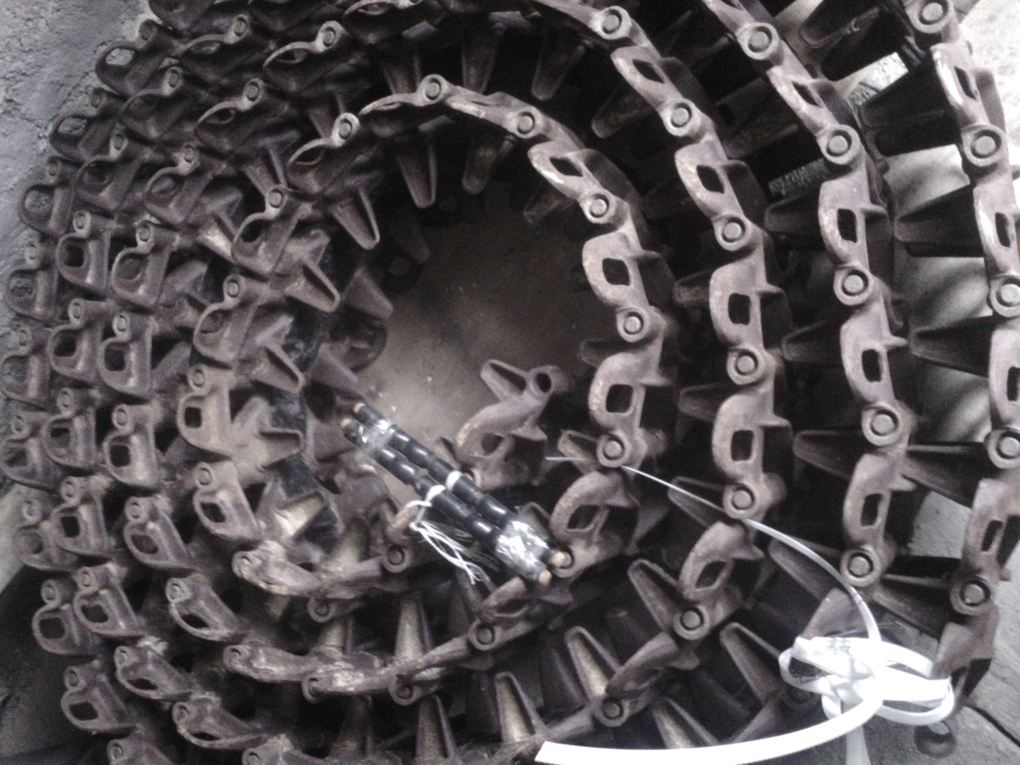 Гусеницы широкие МТЛБ (МТ-ЛБу), РМШ, ГТ-Т, ГТ-СМ; запчасти ДТ-10П "Витязь", БУ-20