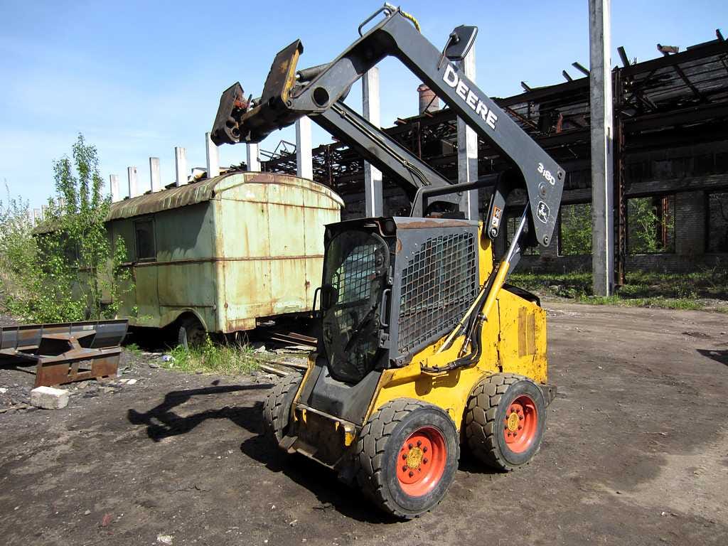Минипогрузчик John Deere 318, 2012 г, 2 шт . — фото 3