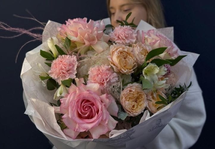 Amore Flowers: эмоции и чувства в лепестках – сервис доставки цветов в СПб