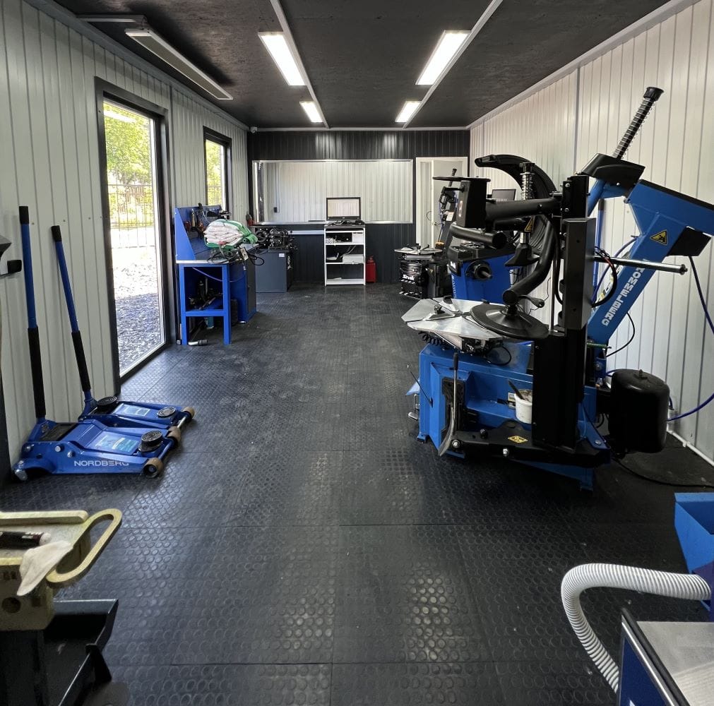 Приглашаем шиномонтажников на работу в Москве и МО!