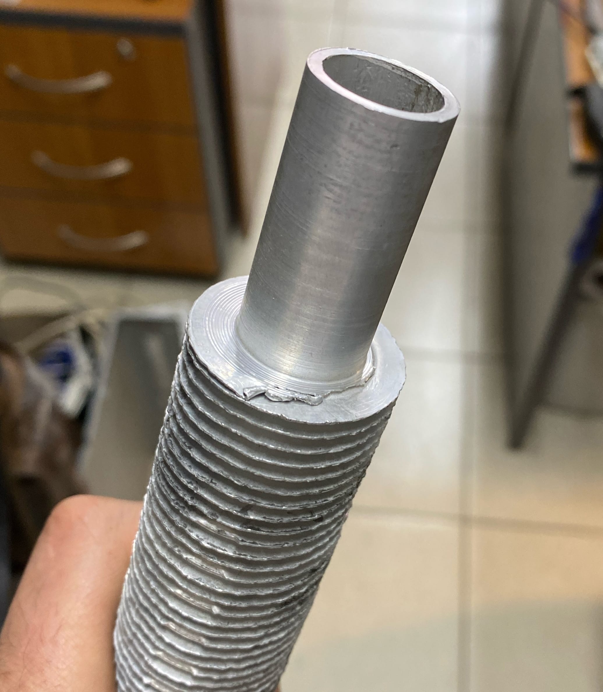 труба оребрённая алюминиевая