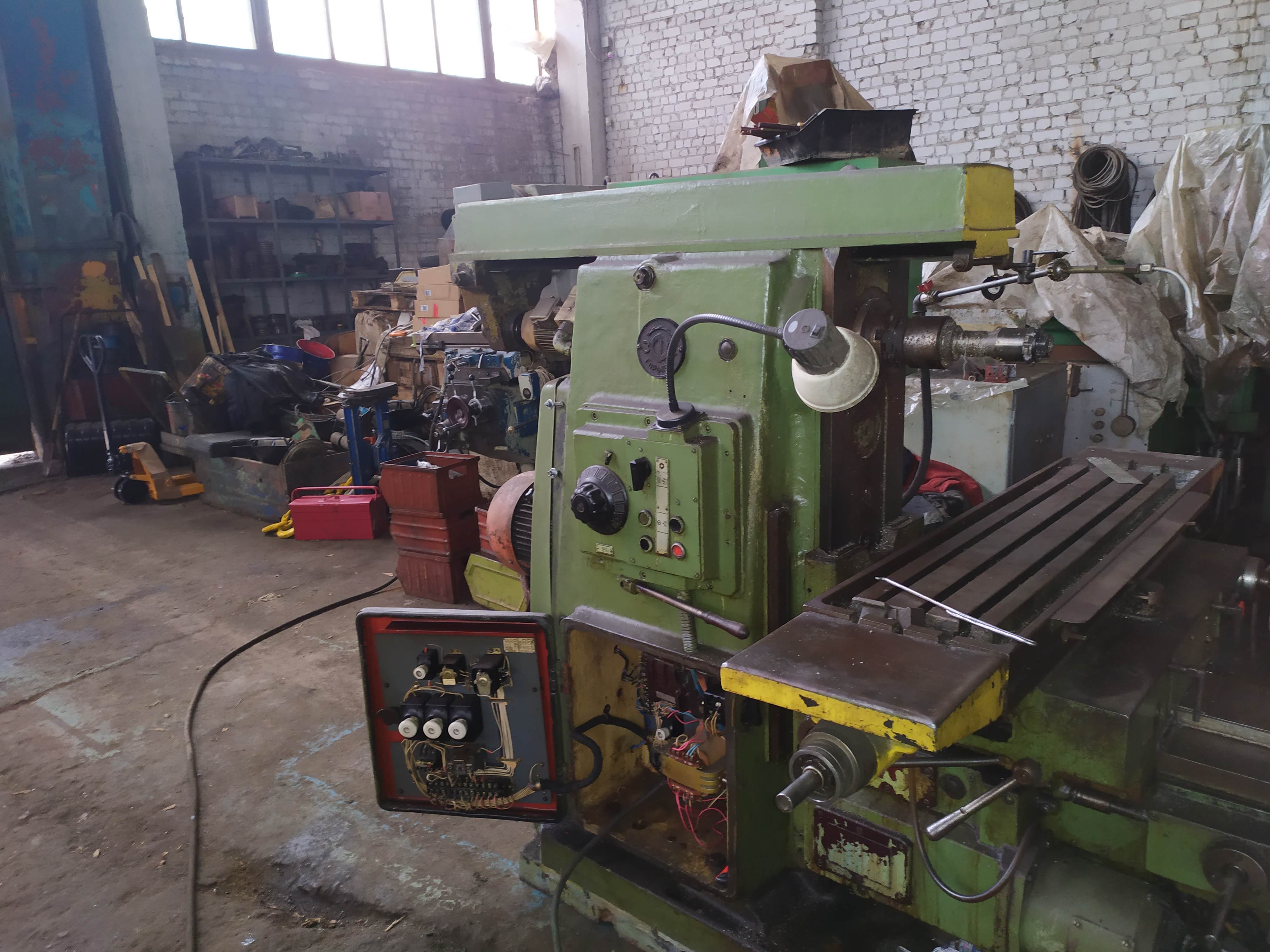 Станок фрезерный 6Р82