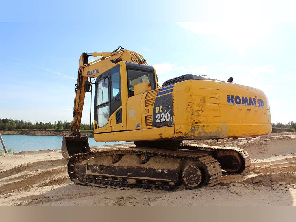 Гусеничный экскаватор Komatsu 220, 2012 г, гидролинии — фото 4