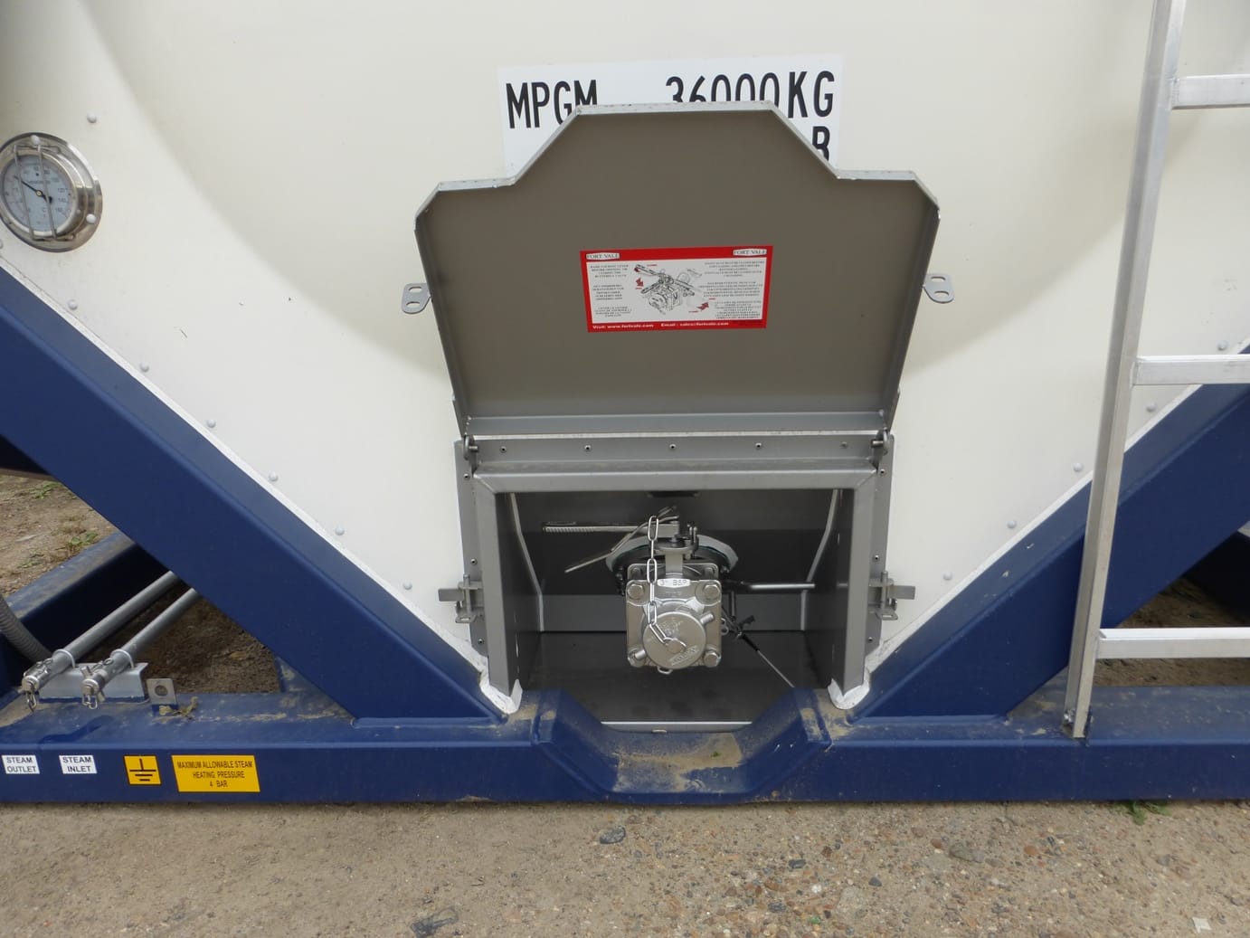 Танк-контейнер объём 21м3 тип Т11, для перевозки маслосодержащих продуктов. — фото 3