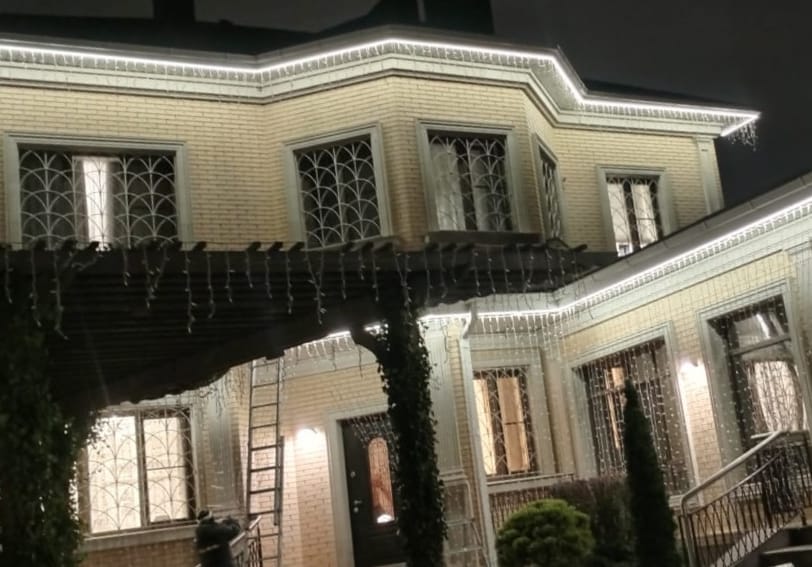 Украшение фасадов зданий гибким неоном – Ростов-на-Дону