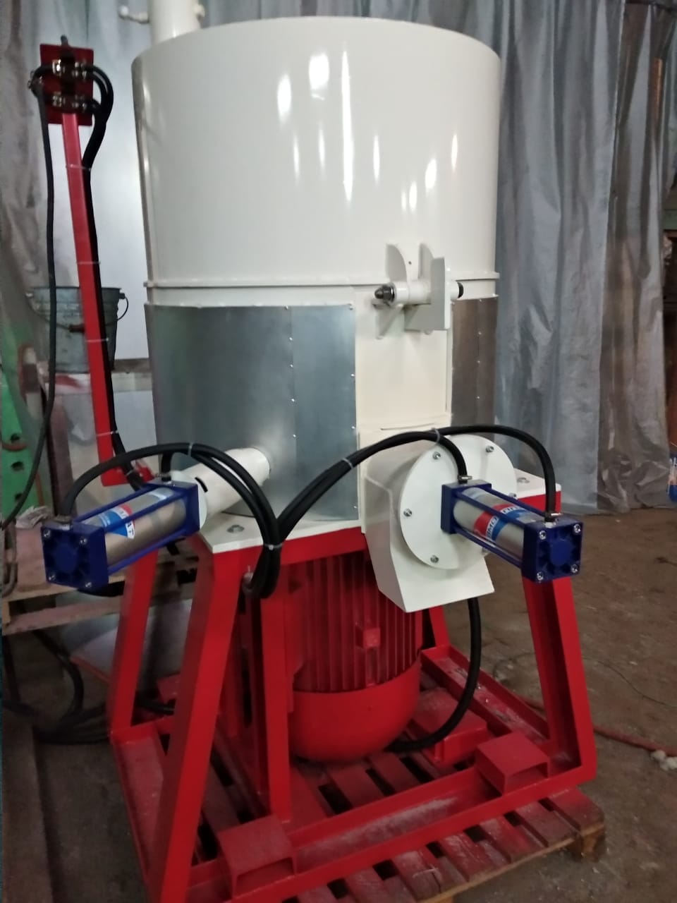 Агломератор с прямым приводом, 90 кВт, до 450 кг/ч