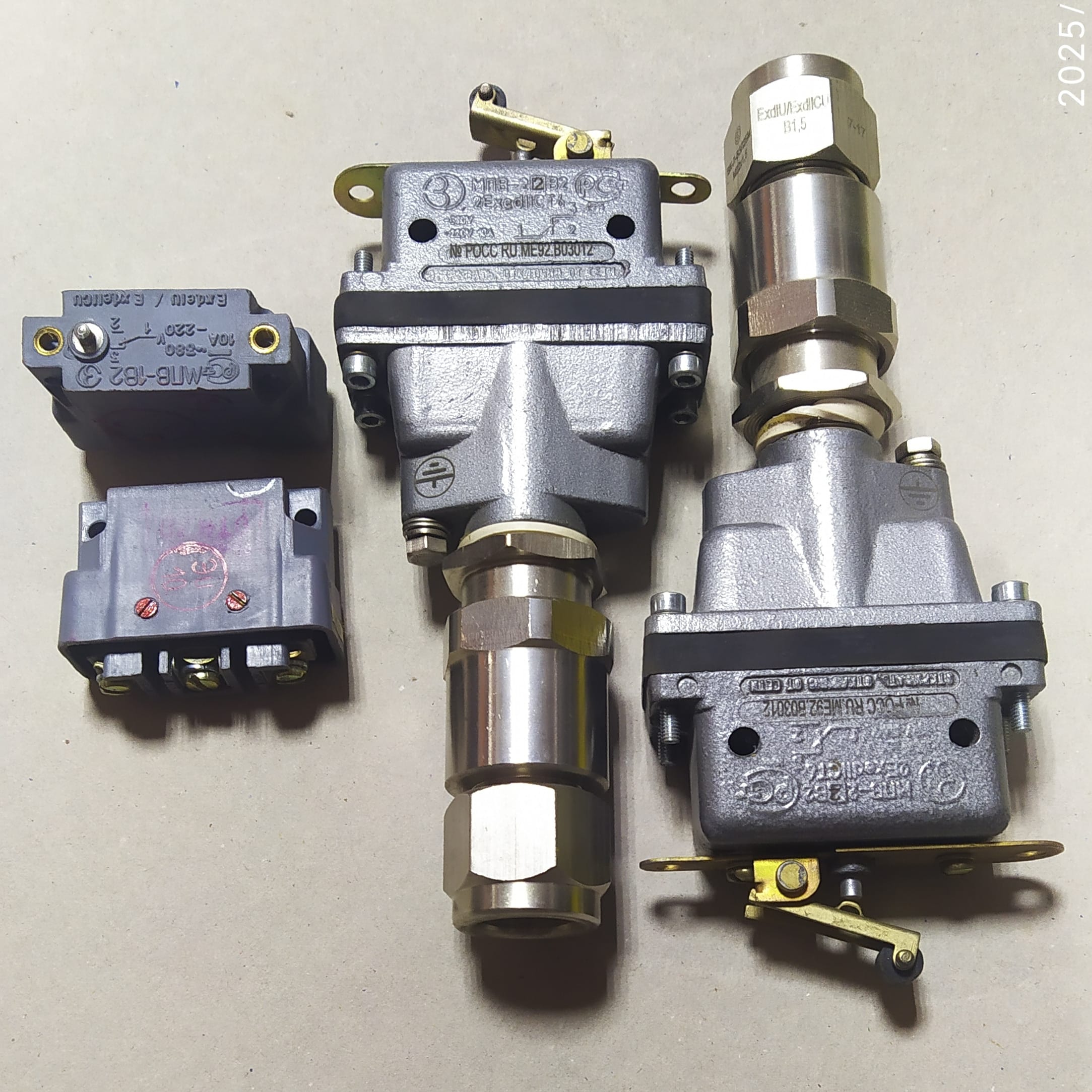 Взрывозащищенные переключатели пакетные CSC-216, кулачковые 1ExGN12T-91 , микропереключатели МПВ, выключатели концевые PS-E12Z11 — фото 2