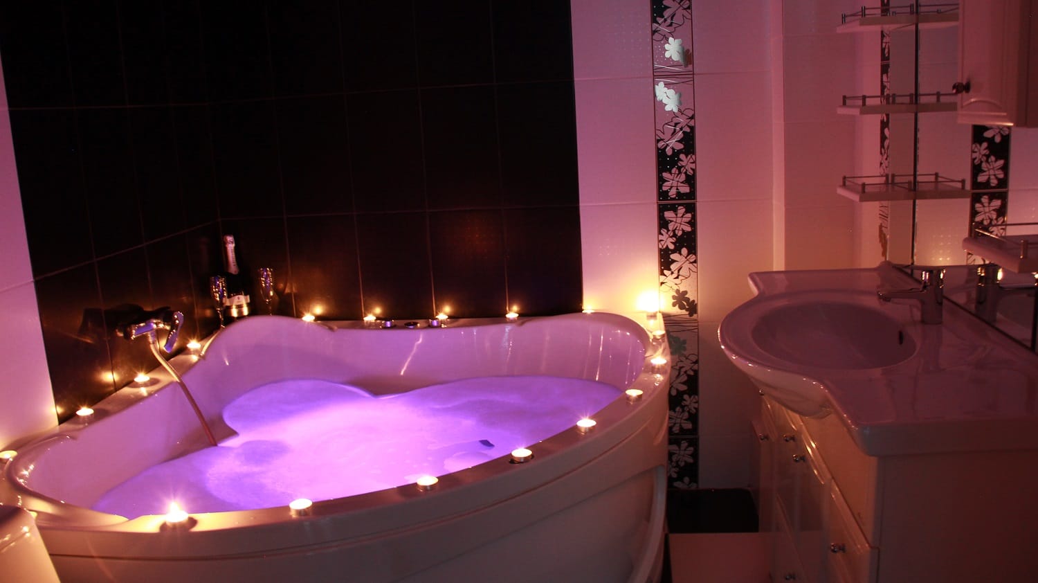 Сдам на часы,              ночь,              сутки Солнечная 6 — фото 11