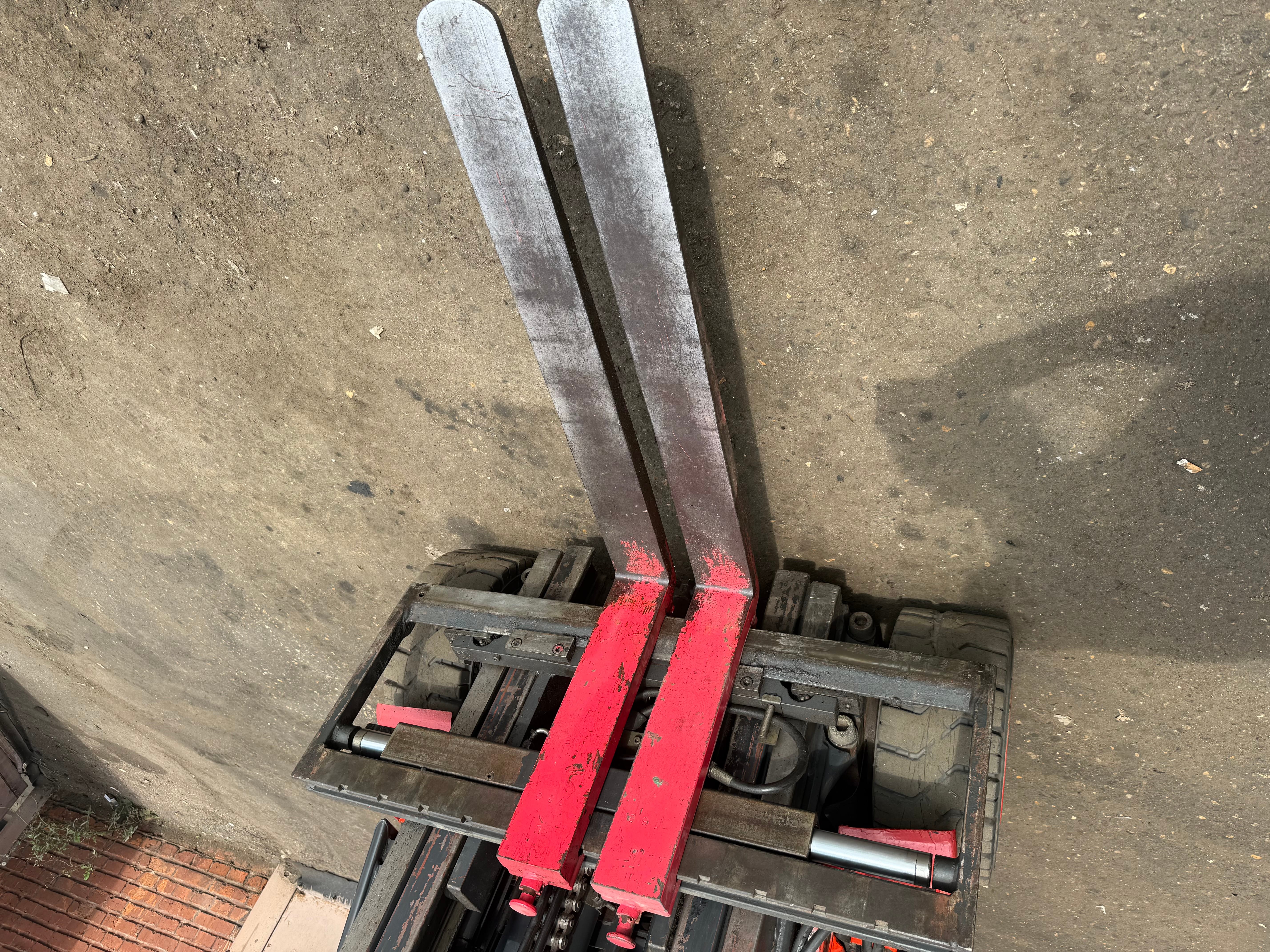 Вилочный электропогрузчик Linde E18P-02 — фото 6