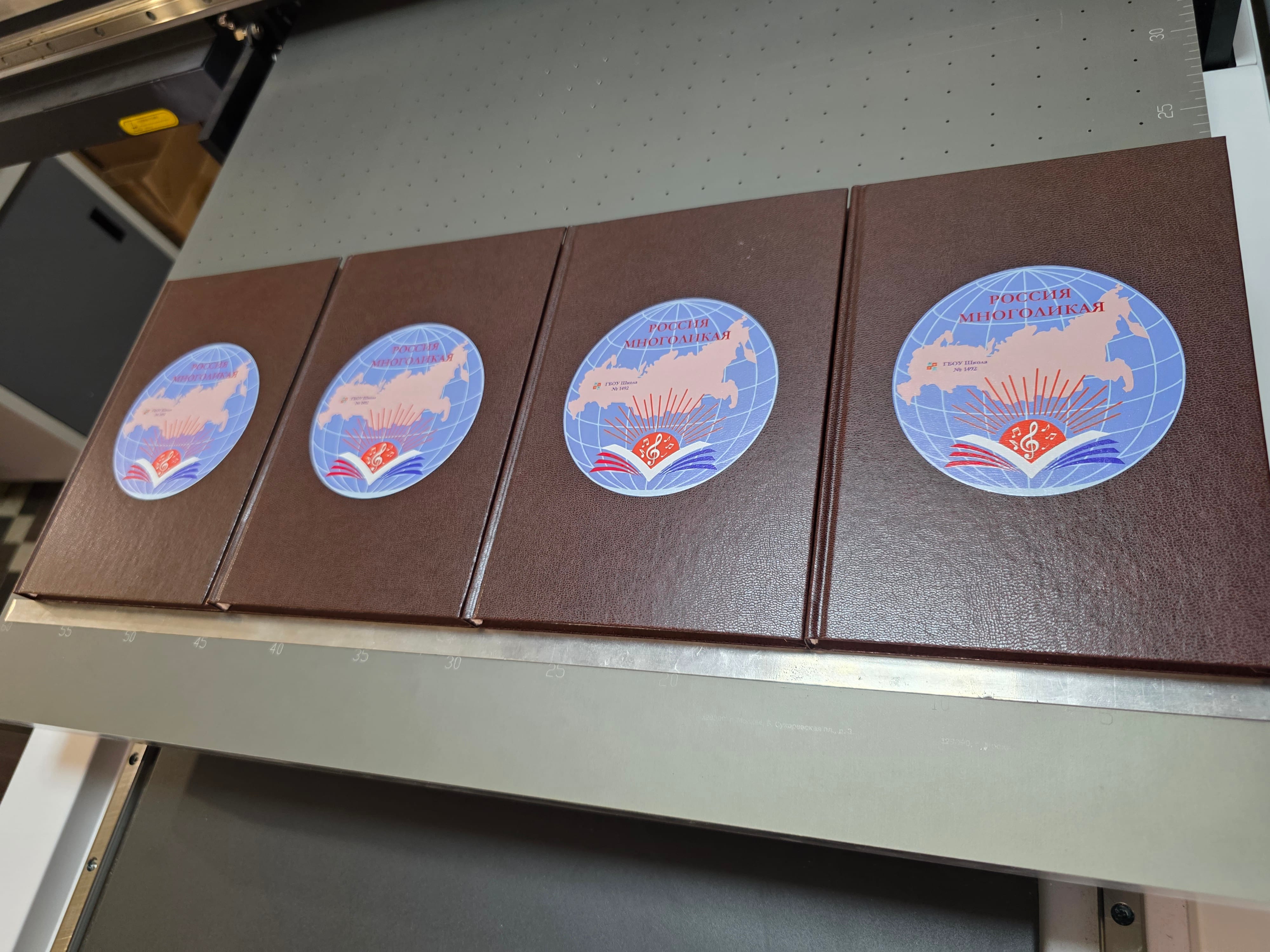 Рекламные конструкции ☎ ЮВАО +7 (495) 505-47-43, +7 (919) 102-00-24 : Стенды. Вывески. Указатели. Баннеры. Наклейки. Таблички. Щтендеры. УФ печать на любых материалах. Печать на одежде — фото 46