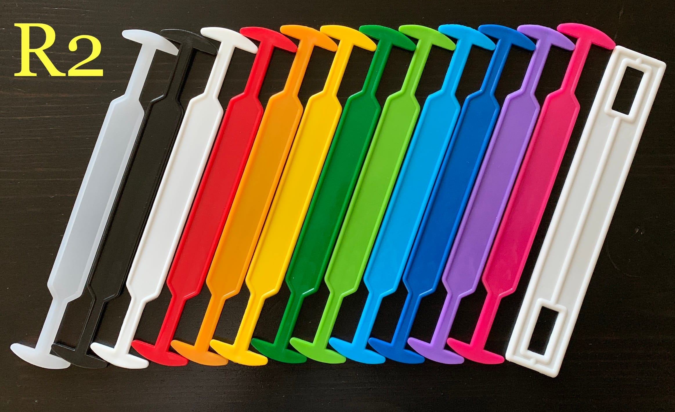 Пластиковые ручки для коробок из картона и другой упаковки