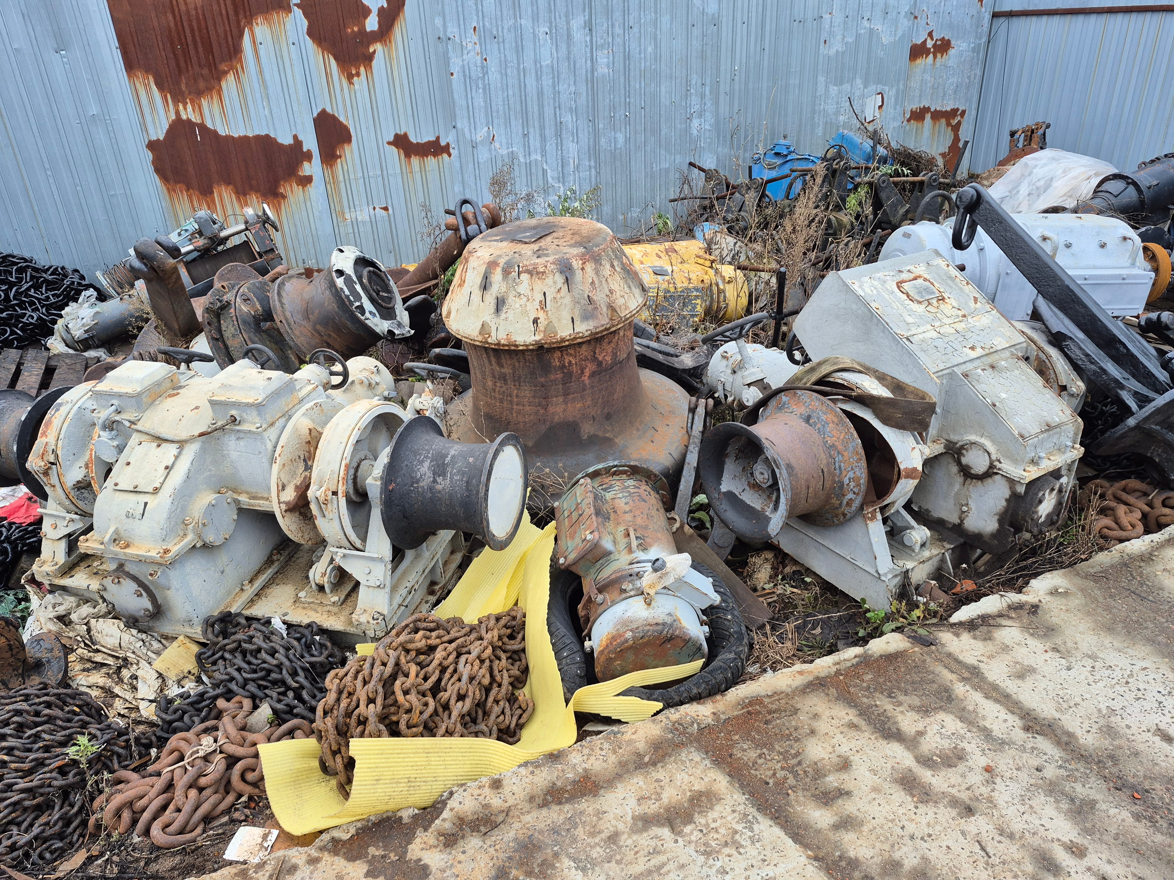 Продам шпиль яш2Р, брашпиль, якоря холла, якорные цепи — фото 3