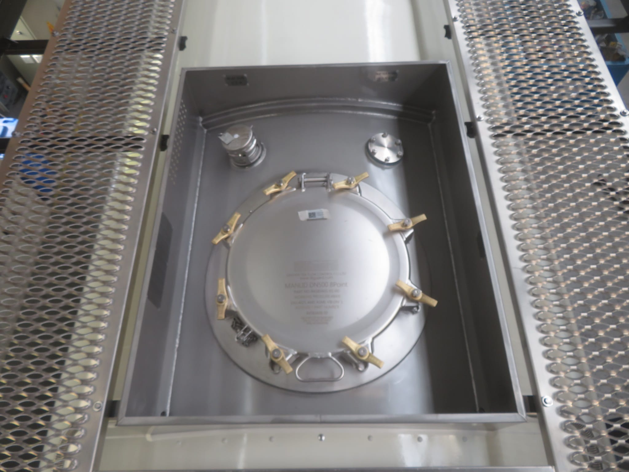 Танк-контейнер тип Т11 объём 21м3 для перевозки растворителей, новый. — фото 4