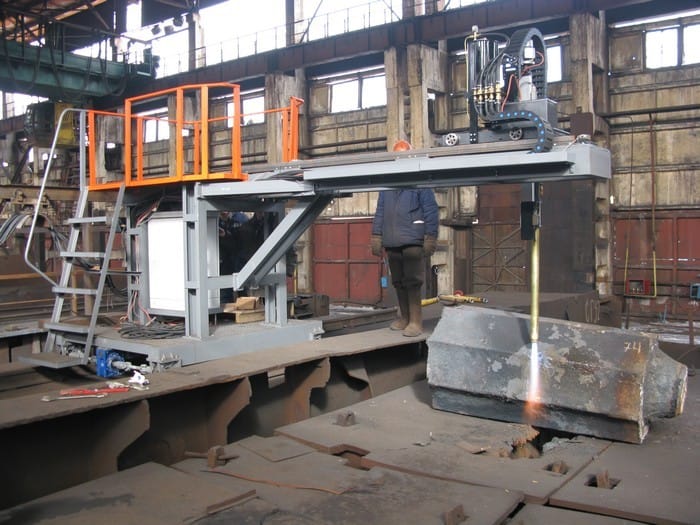 Машина металлургическая резки металла Лавина-2 з-да Плазмамаш — фото 2